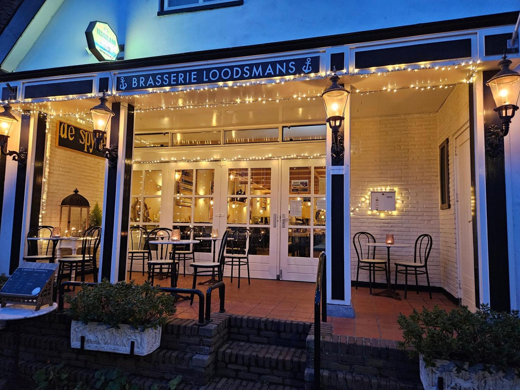 Hotel-Restaurant Loodsmans Welvaren Bv Den Hoorn  Esterno foto